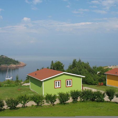 Les Chalets Au Bord De La Mer Les Escoumins Kültér fotó