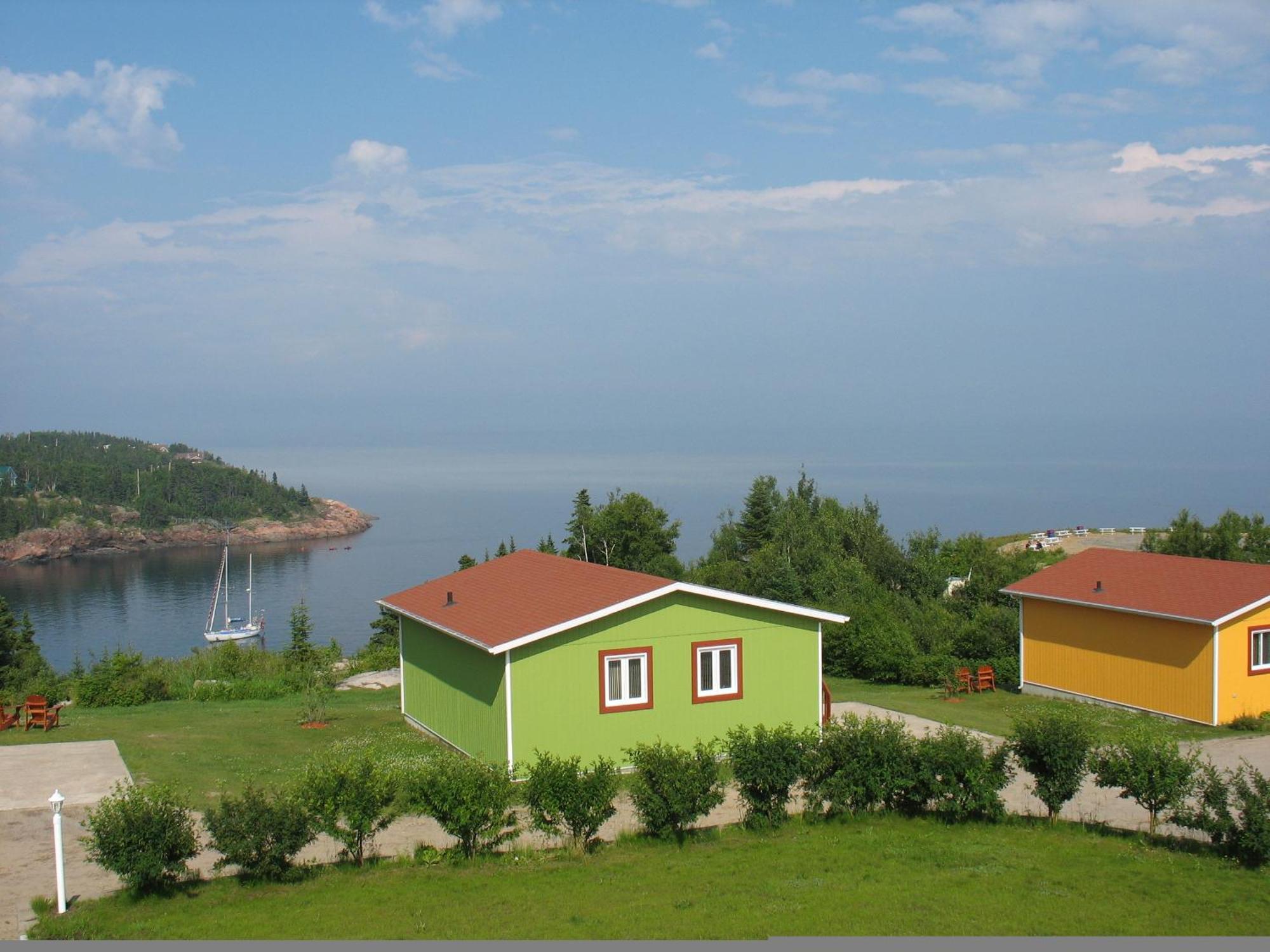 Les Chalets Au Bord De La Mer Les Escoumins Kültér fotó