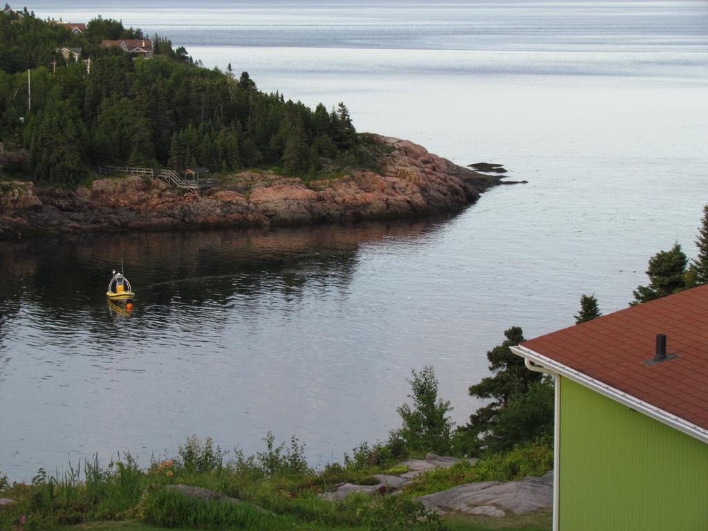 Les Chalets Au Bord De La Mer Les Escoumins Kültér fotó