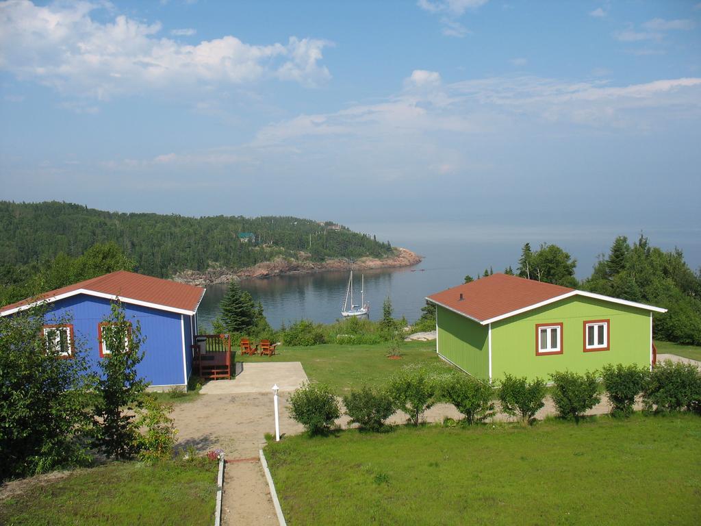 Les Chalets Au Bord De La Mer Les Escoumins Kültér fotó