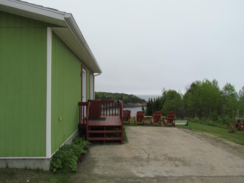 Les Chalets Au Bord De La Mer Les Escoumins Szoba fotó